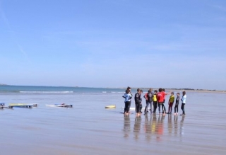  Escuela de surf en Bretaña 